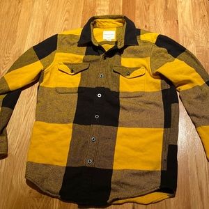 American Eagle Yellow and Black Flannel Men’s Small